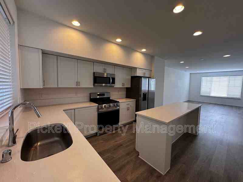 10001 Kings Landing Ave Nw - Photo 7 of 19
