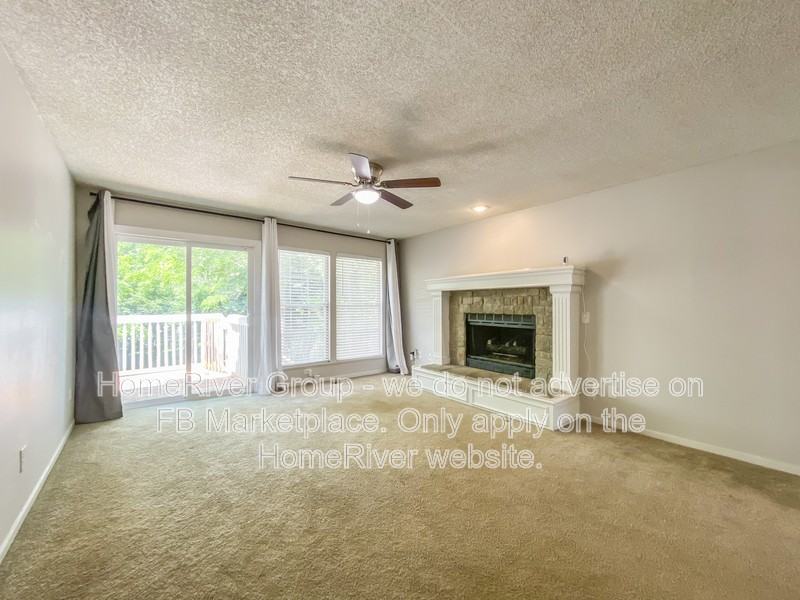 9108 Oak St - Photo 2 of 23