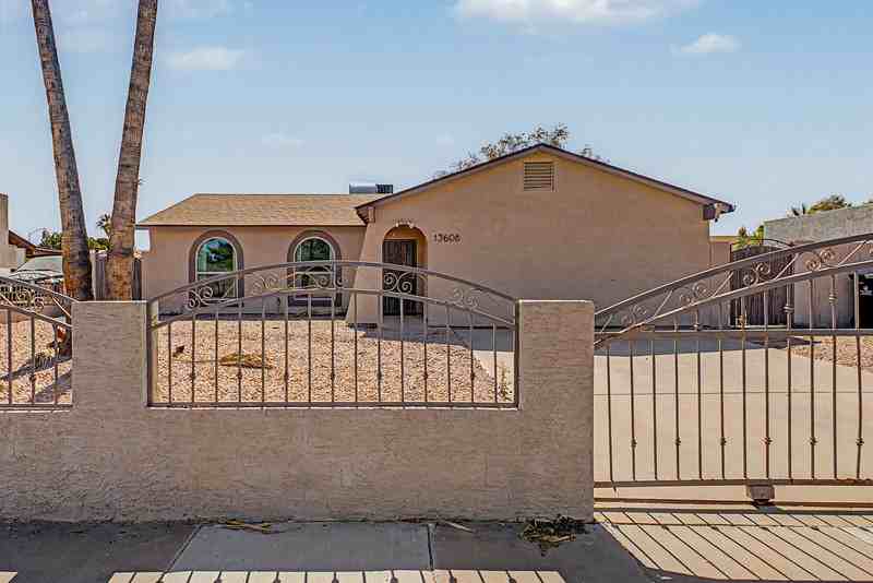 13608 N 41st Pl - Photo 4 of 25