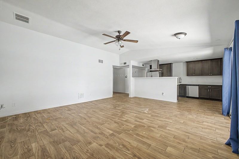 13608 N 41st Pl - Photo 5 of 25