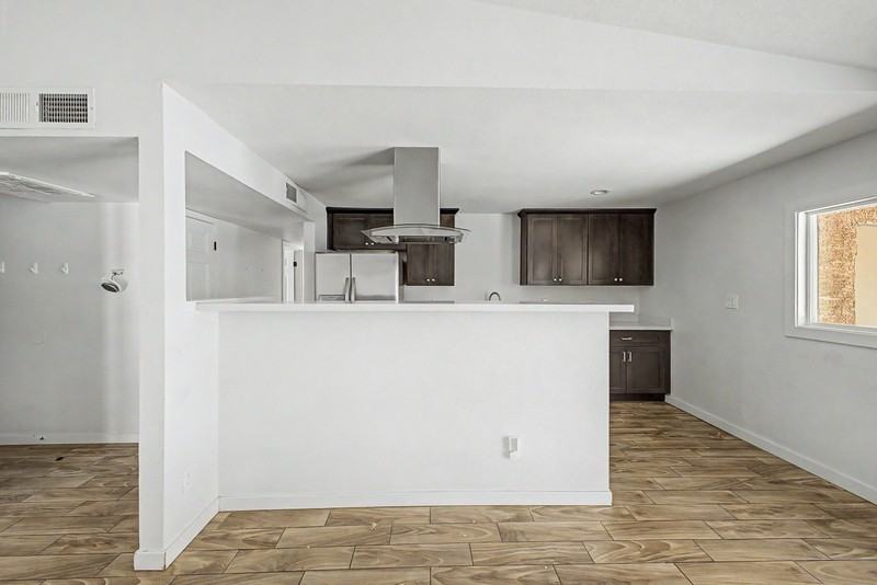13608 N 41st Pl - Photo 7 of 25