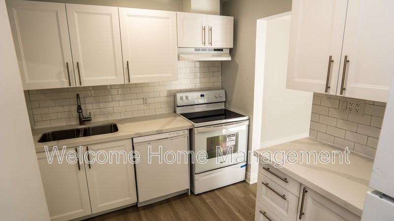 150 Hagar St #B - Photo 2 of 8