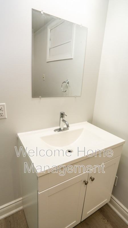 150 Hagar St #B - Photo 7 of 8
