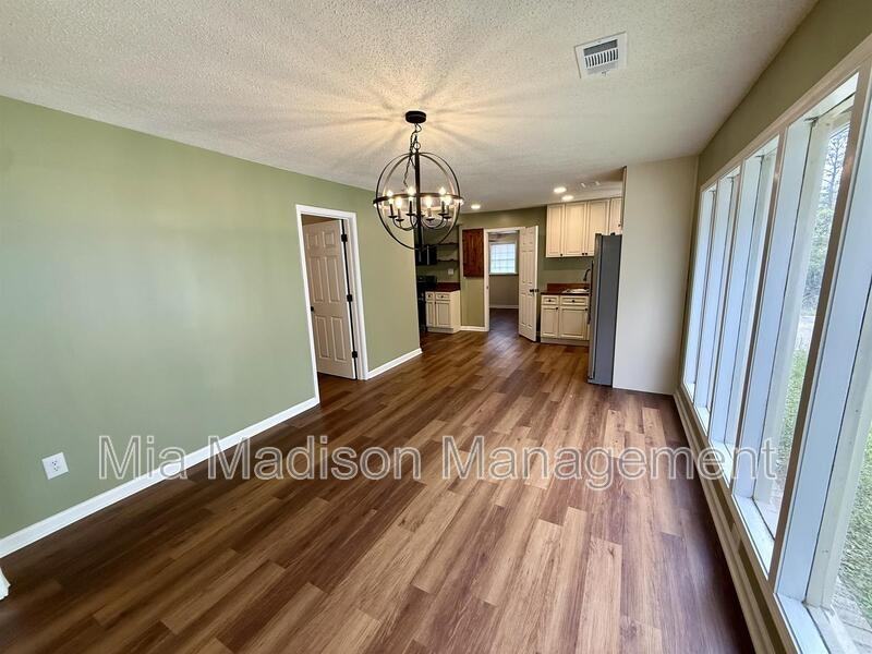 2233 E De Renne Ave - Photo 4 of 34