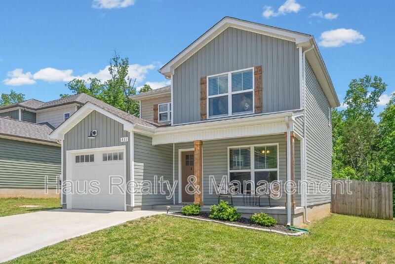 411 Hillside Dr - Photo 2 of 36