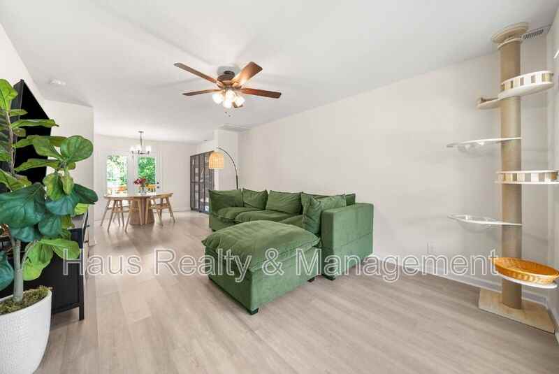411 Hillside Dr - Photo 5 of 36