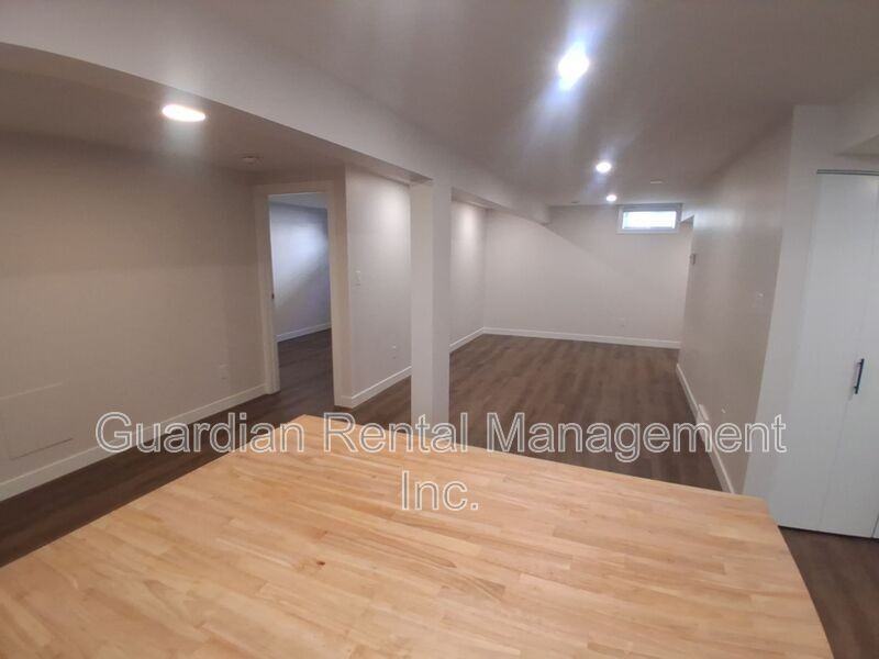 182 Seneca Cres - Photo 4 of 10