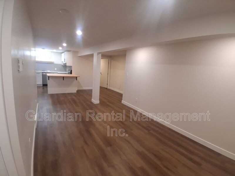 182 Seneca Cres - Photo 5 of 10