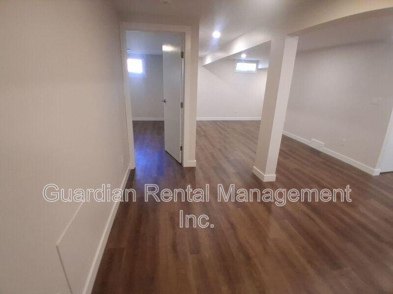 182 Seneca Cres - Photo 6 of 10