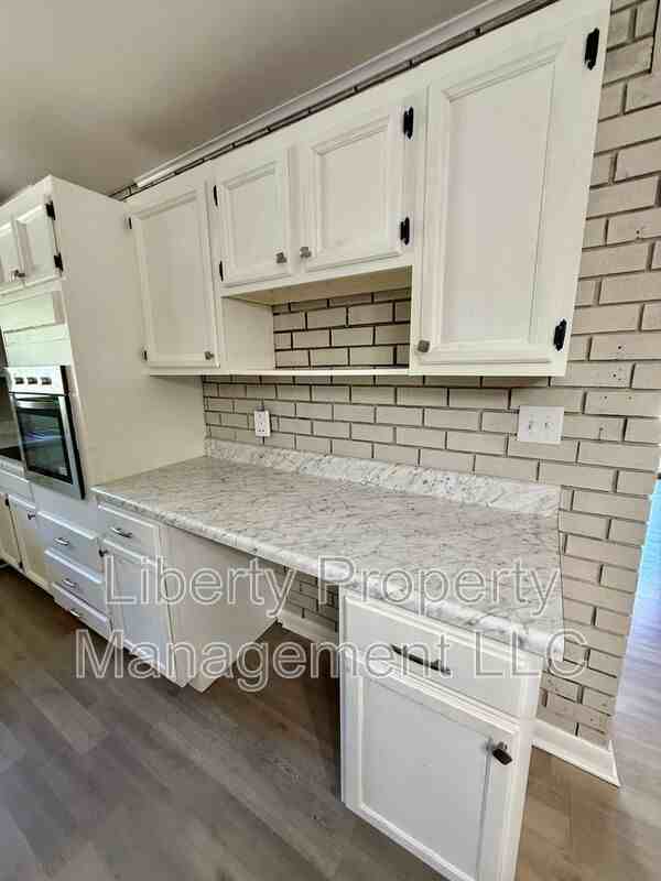 475 Albemarle Dr - Photo 7 of 17