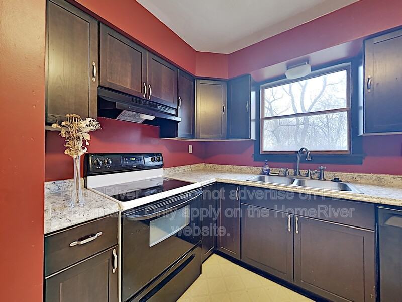 109 Fairview Dr - Photo 3 of 20