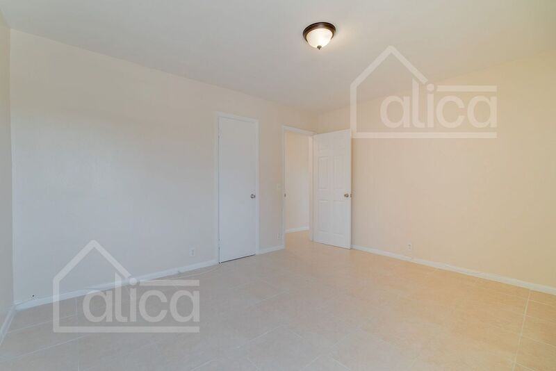 803 Henrietta Ave #2 - Photo 3 of 13