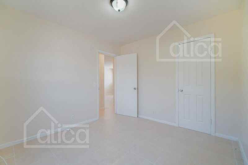 803 Henrietta Ave #2 - Photo 5 of 13