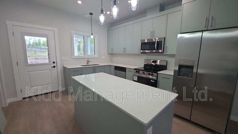 1183 Blackburn Rd N #1 - Photo 4 of 15