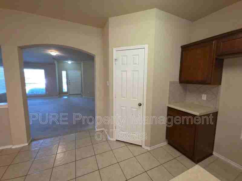 2609 Butler Way - Photo 7 of 27