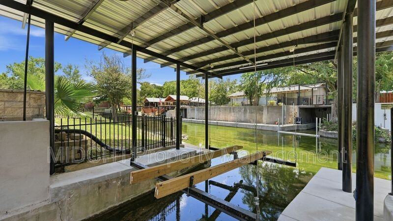 156 Trelawney St - Photo 2 of 50