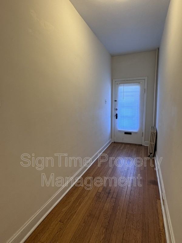 821 Washington Ave #1W - Photo 5 of 16