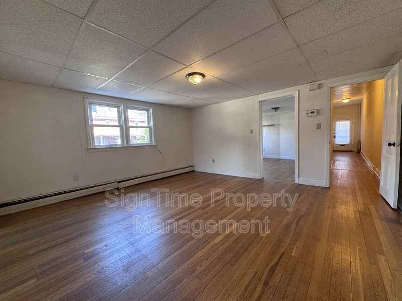 821 Washington Ave #1W - Photo 7 of 16