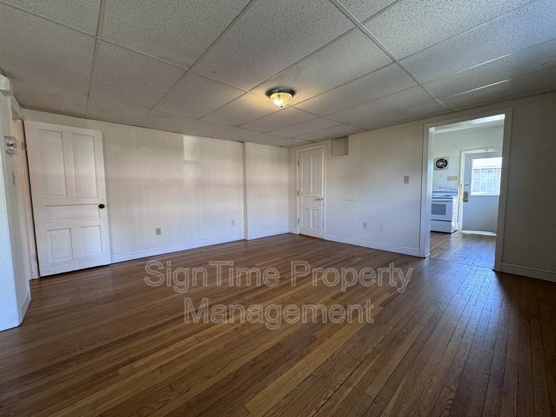 821 Washington Ave #1W - Photo 2 of 16