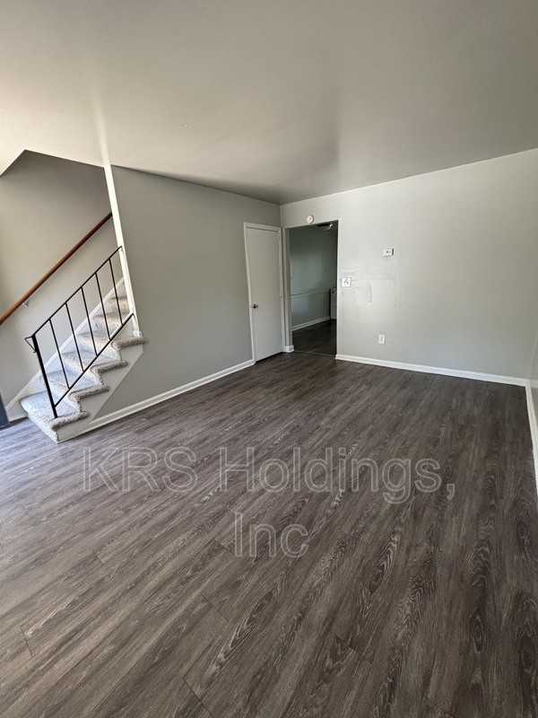 2822 Goolsby Ave - Photo 2 of 10