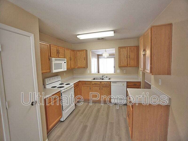 12706 W Ash St - Photo 2 of 17