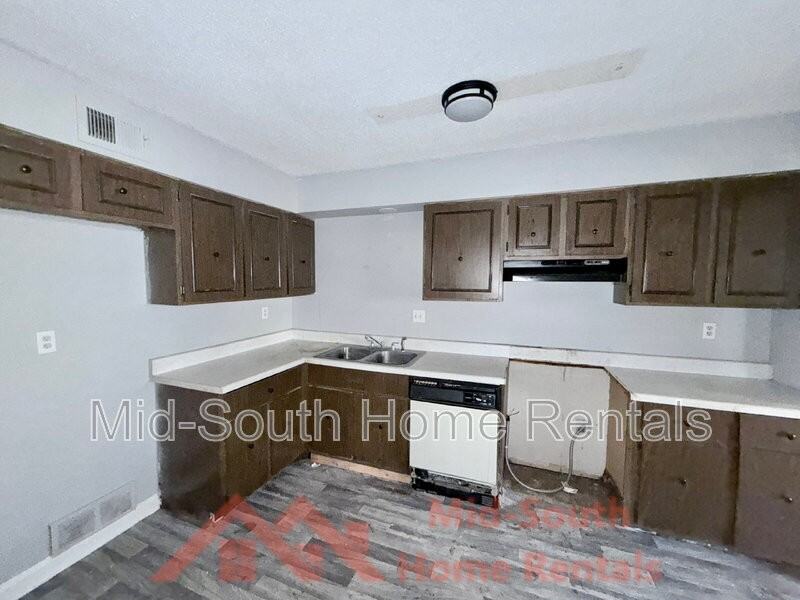 4016 Socorro Dr - Photo 5 of 23