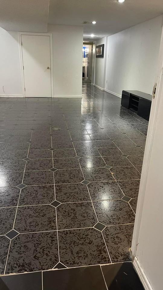700 Brock Ave - Photo 7 of 14