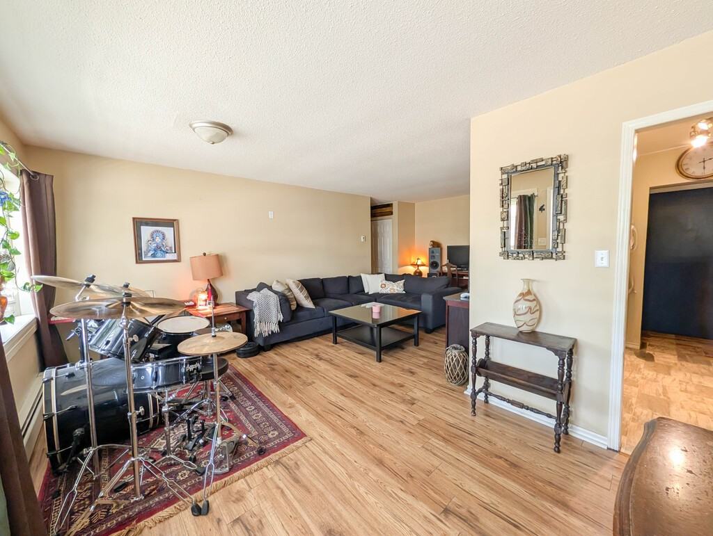 98 Wright St - Photo 6 of 16