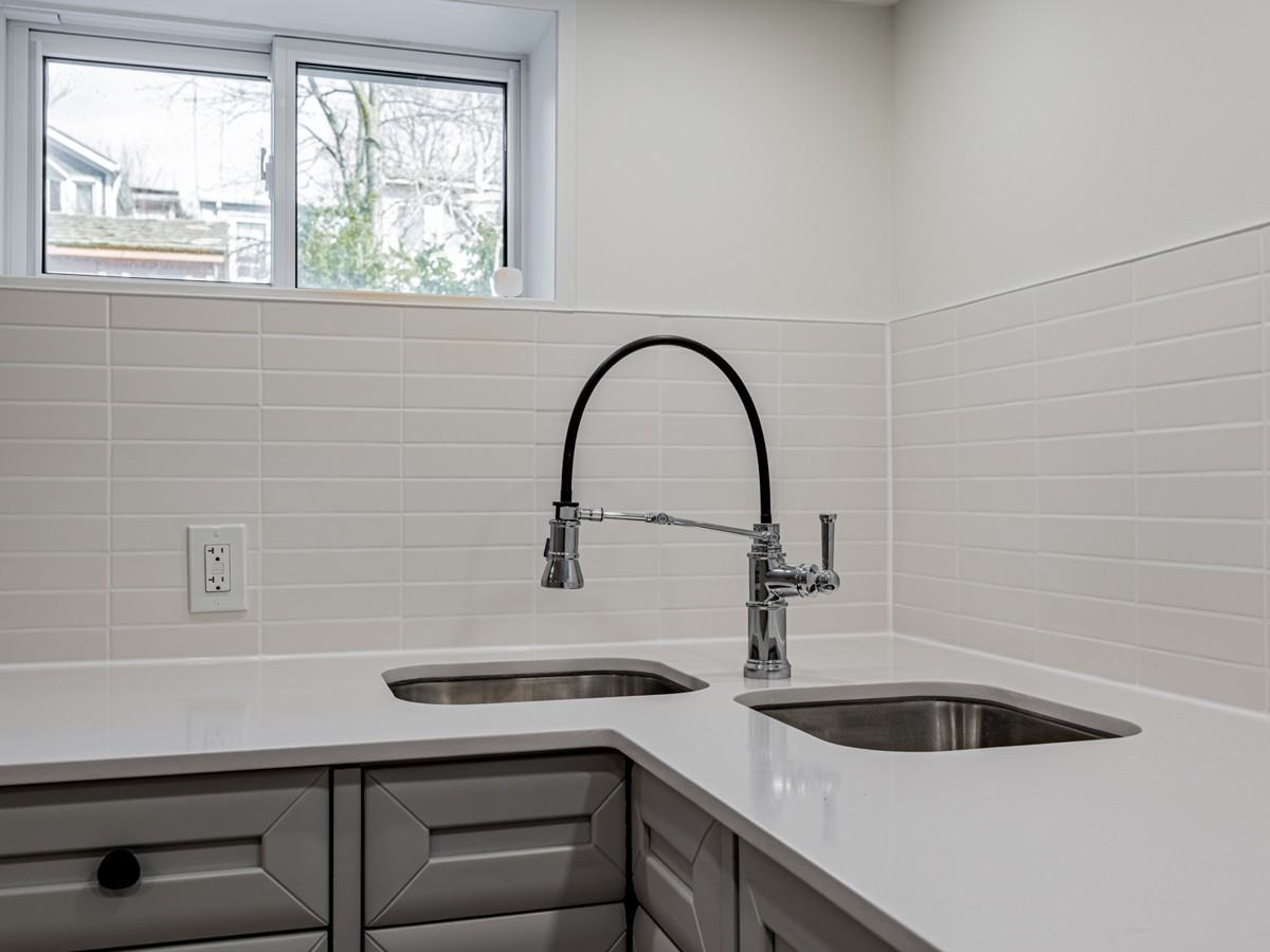 4 Hartford Avenue #Bsmt - Photo 7 of 28