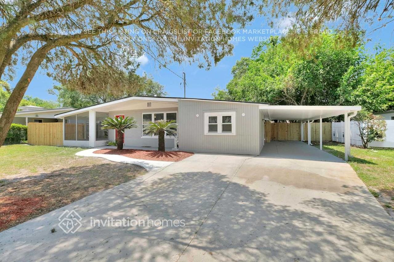 11630 Sands Ave - Photo 2 of 24