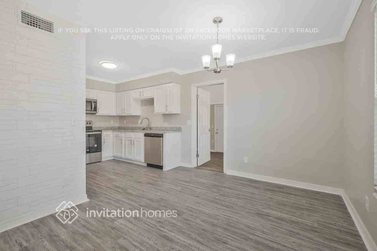 11630 Sands Ave - Photo 7 of 24