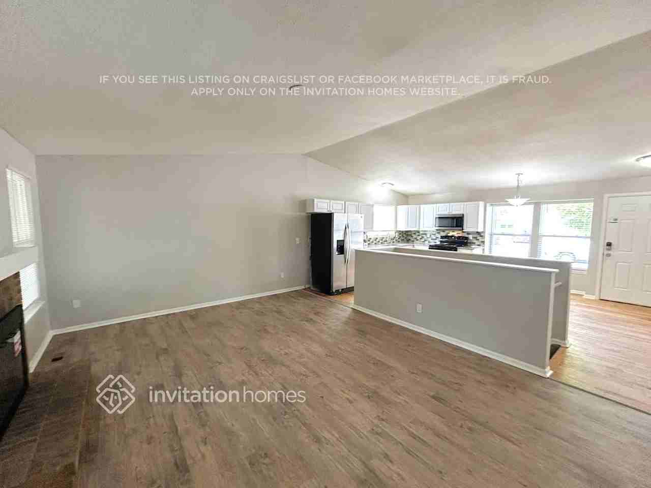 12448 Bellaire St - Photo 3 of 14