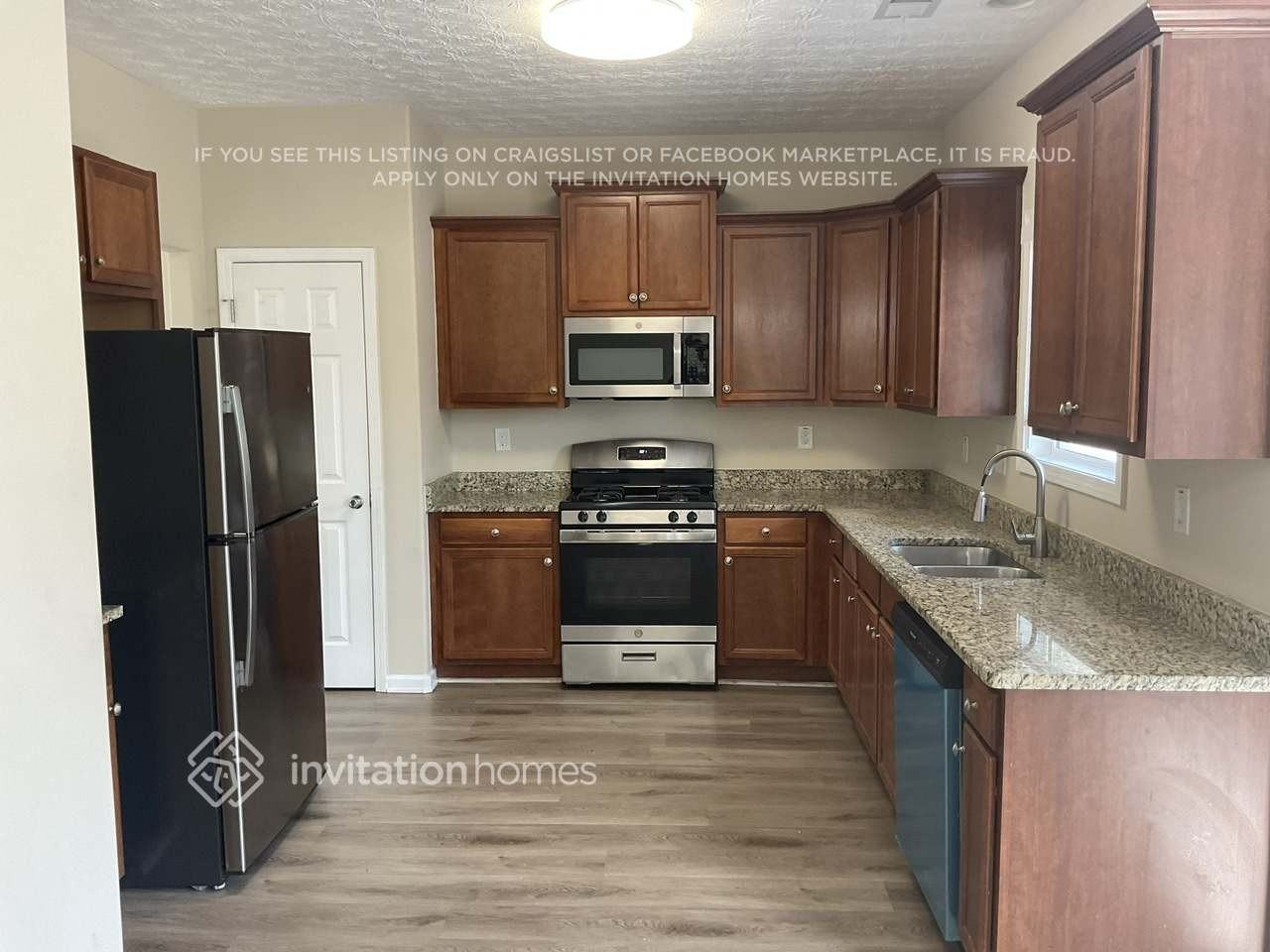 6490 Drake Mnr - Photo 6 of 17