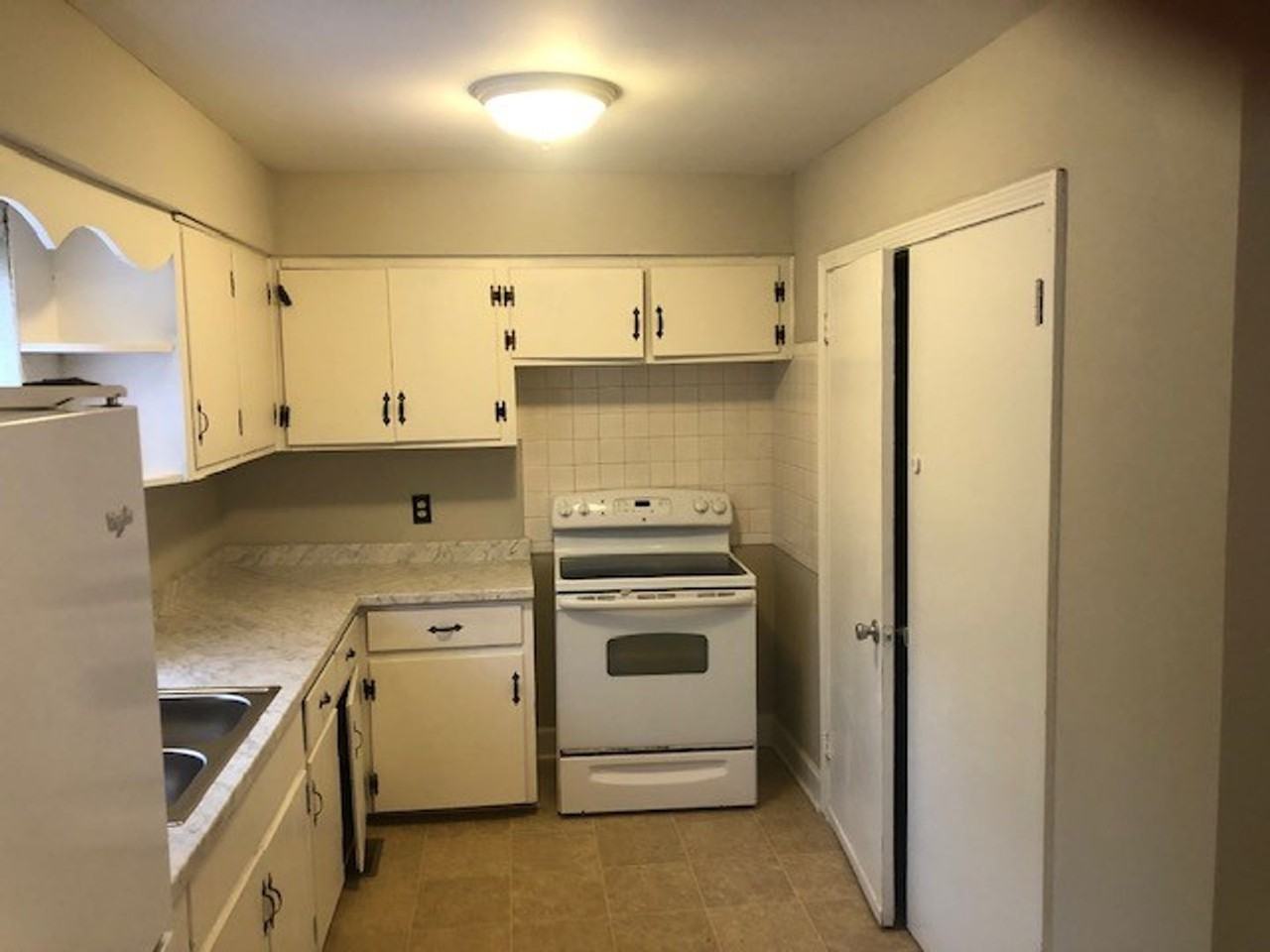 Park Terrace Apartments - Photo 5 of 27