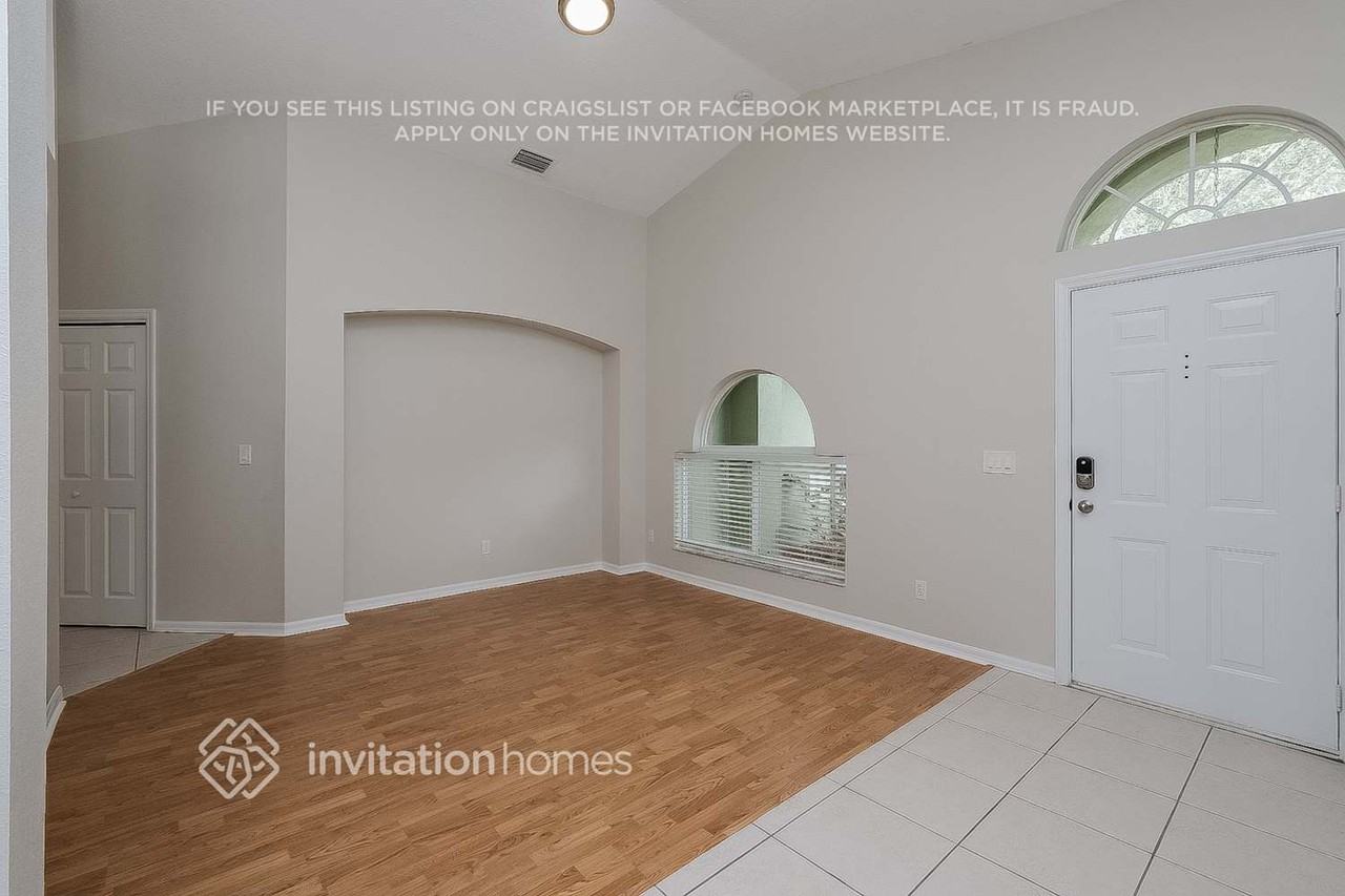 2618 Brookville Dr - Photo 4 of 16