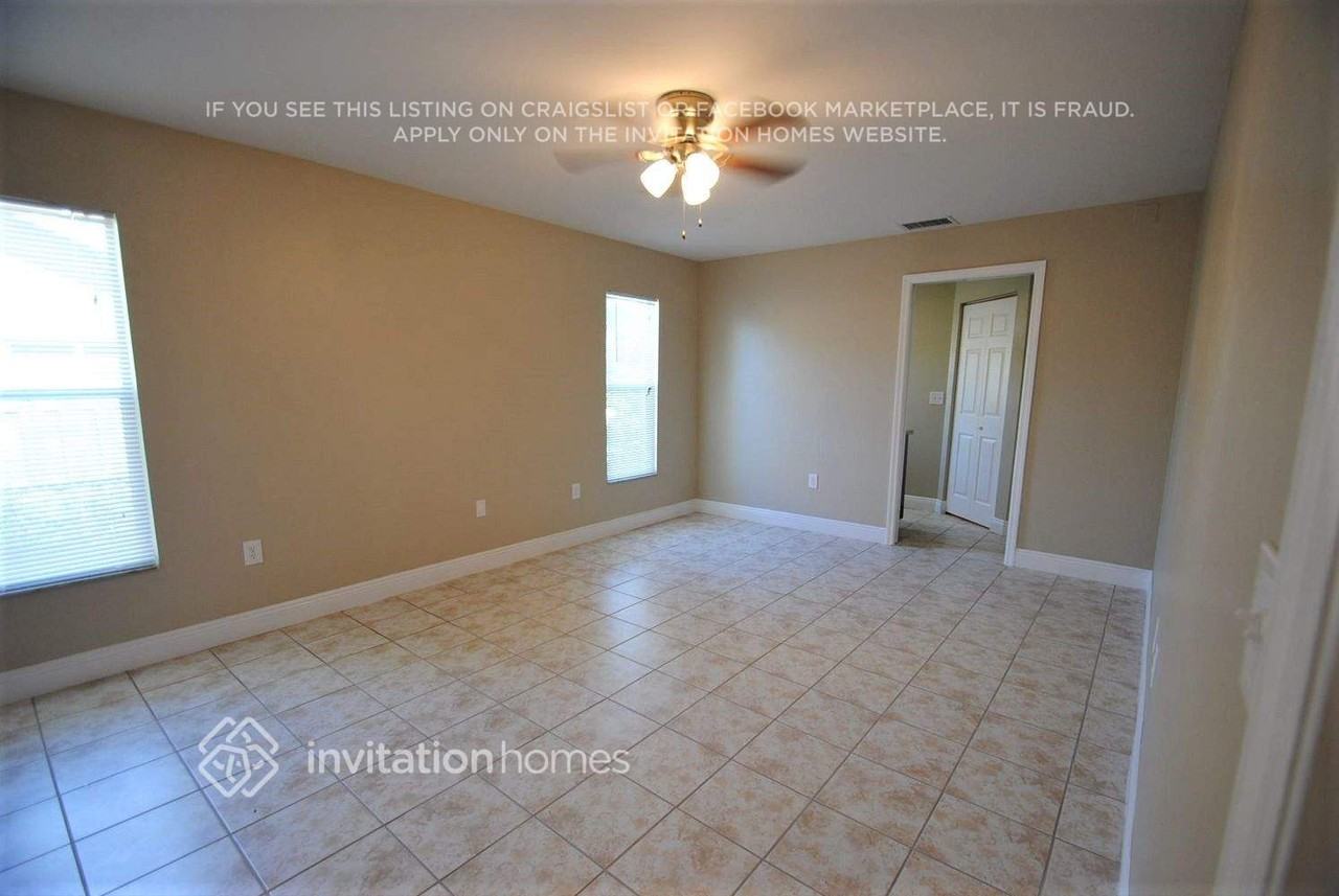 228 Se 27th Ter - Photo 6 of 13