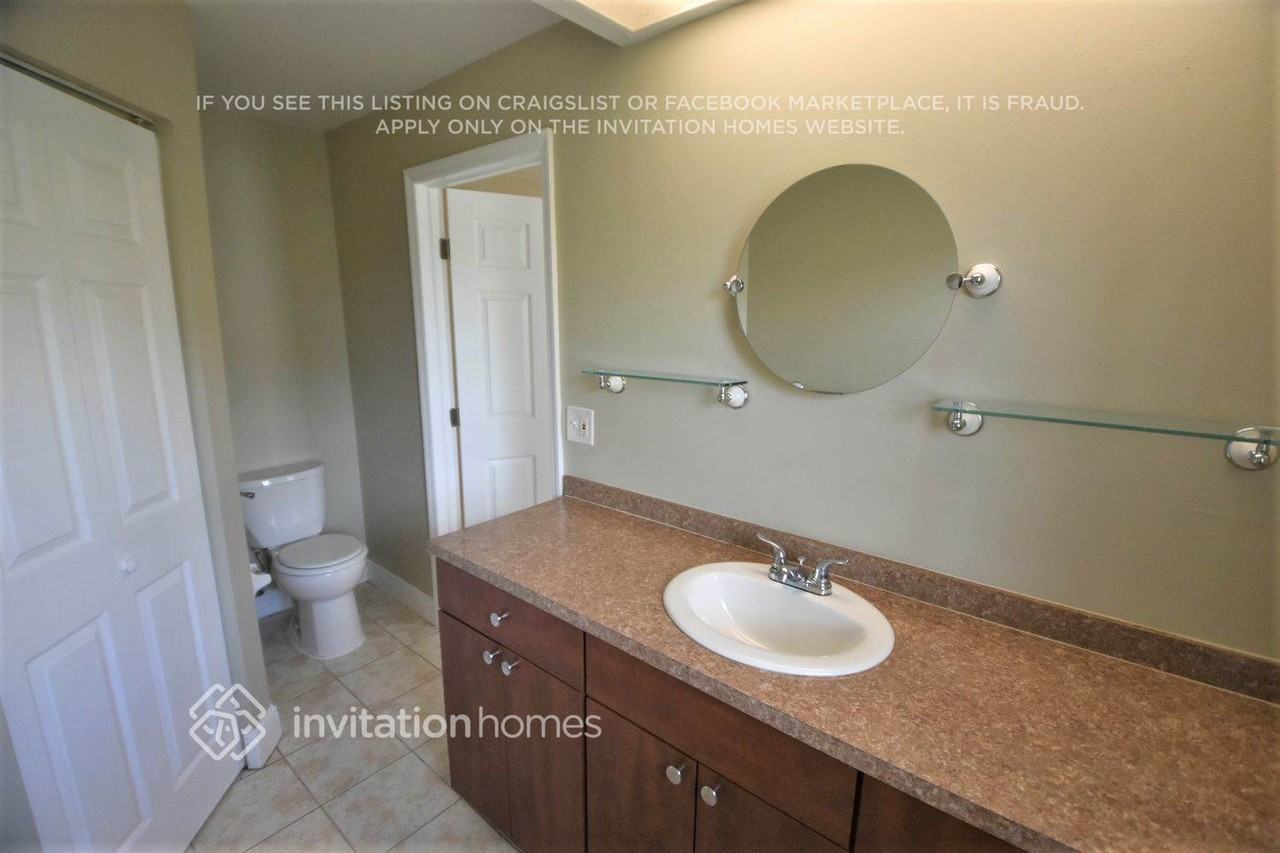 228 Se 27th Ter - Photo 7 of 13