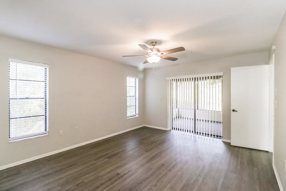 12305 Drake Ln - Photo 5 of 16