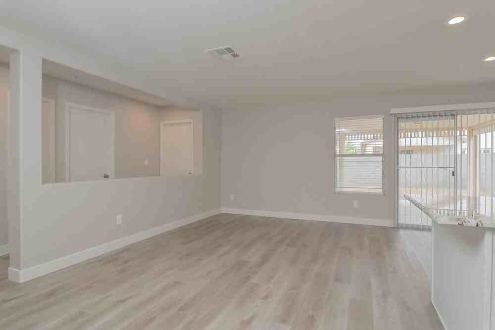 705 Orchid Tree Ln - Photo 7 of 19