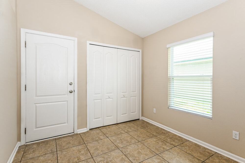 15847 Rachel Creek Dr - Photo 6 of 16