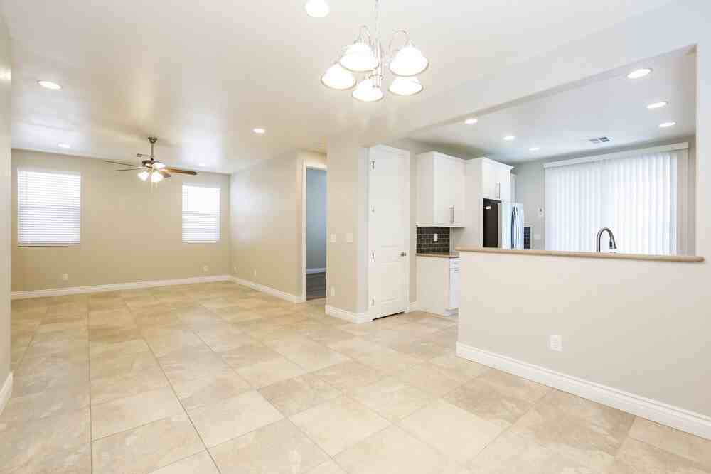 6485 Cape Canyon Ct - Photo 7 of 20