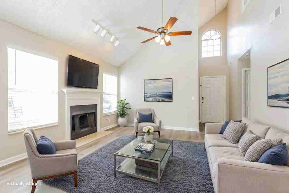 3521 Glenfalls Dr - Photo 4 of 20