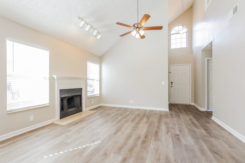 3521 Glenfalls Dr - Photo 5 of 20