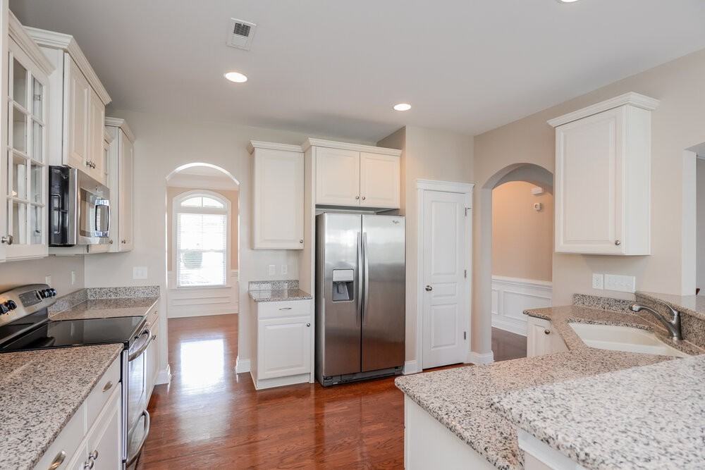 8020 Whitehawk Hill Rd - Photo 7 of 17