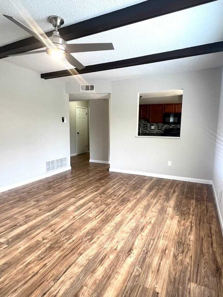 Squire Meadows - Photo 3 of 9