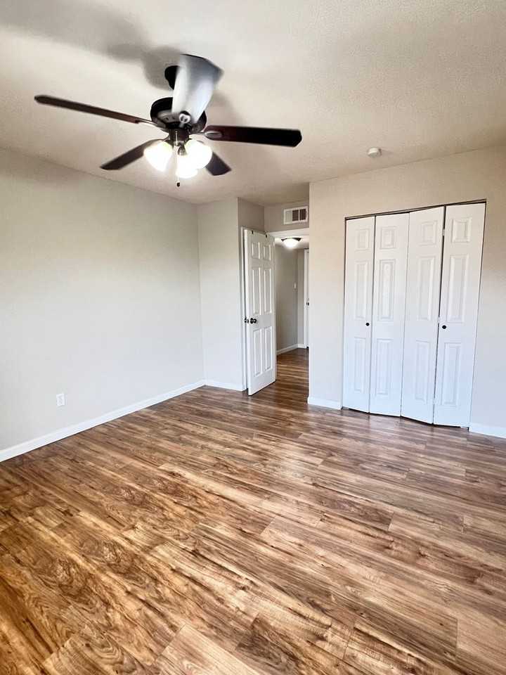 Squire Meadows - Photo 6 of 9