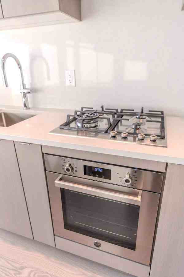 5000 Berton Avenue - Photo 2 of 5