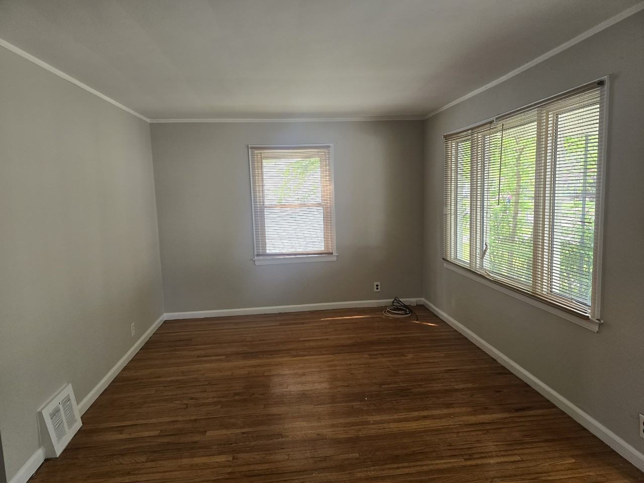 19152 Woodside St #1 - Photo 2 of 8