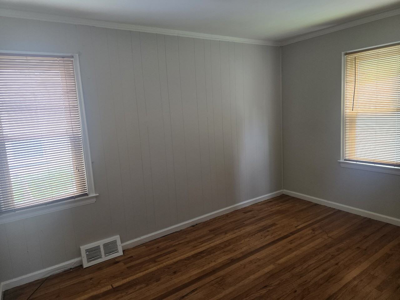 19152 Woodside St #1 - Photo 7 of 8