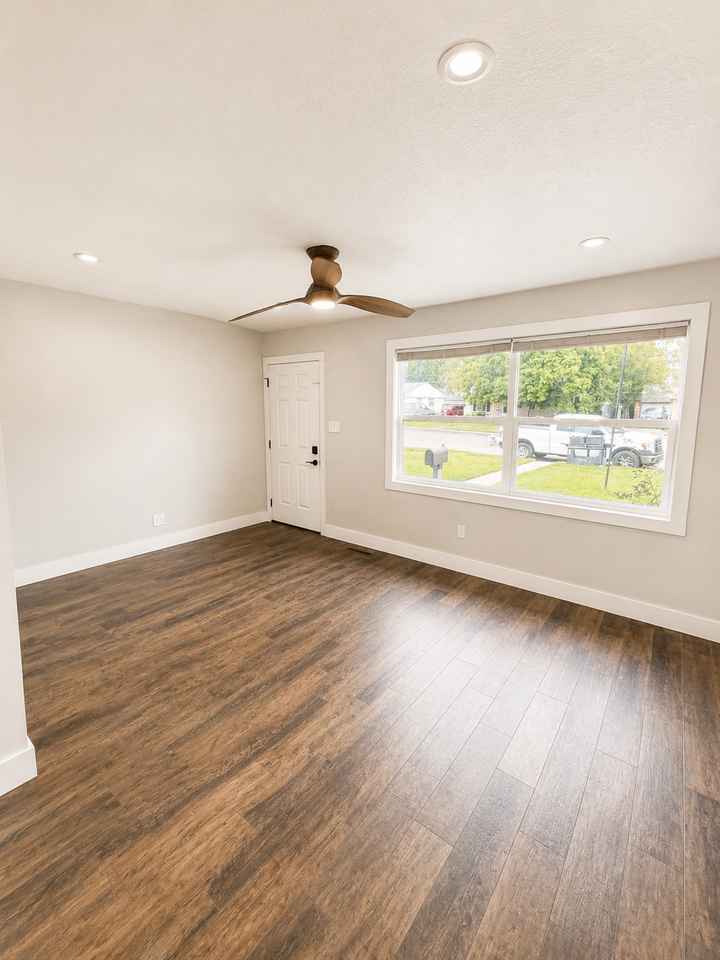 Seneca Ave #1 - Photo 2 of 6